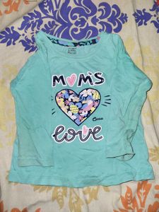 Cute &#34;Mom&#39;s Love&#34; Toddler Tee