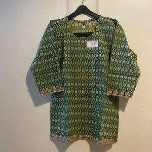 Green Patterned Tunic Top