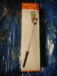 Selfie Stick with Light and wireless remote