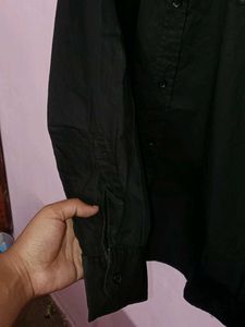 GUCCI Men&#39;s Black Shirt