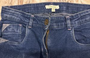 Slim Fit Trendy Ladies jeans