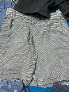 8 Short Pants