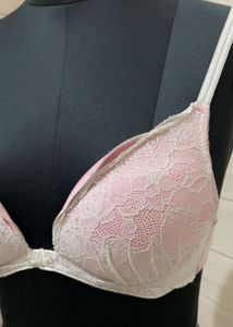 H&amp;M Lace Stone  Detail Bra