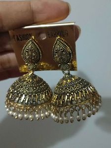 Black+Gold Color Jhumka