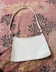 White Shoulder Bag
