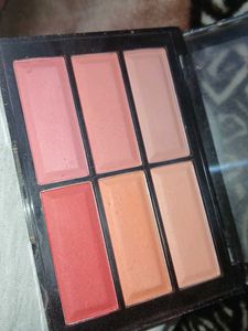 Hilary Rhoda Eyeshadow Palette