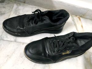 Puma Black Sneakers