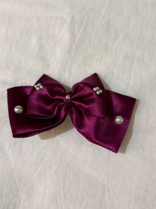 Burgundy Pearl Hair Bow (each price 260)