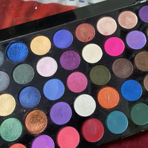 eyeshadow palette
