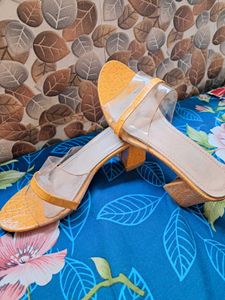 4 Pairs: Ladies&#39; Slides Bundle
