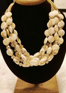 Elegant Beaded Necklace one piece