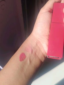 Maybelline vinyl ink lipstick shade Saucy