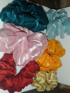Hand Made Scrunchies ✨🥰