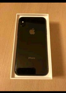iPhone X - 100% Battery Health