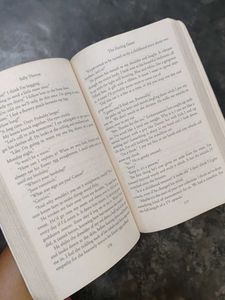 The Hating Game by Sally Thorne
