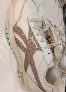 Reebok Sneakers