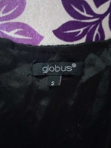 Globus Elegant Black Lace Dress