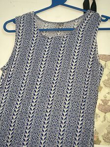 Blue &amp; White Patterned Sleeveless Dress