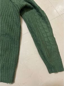 Trendy Olive Sweater✨✨