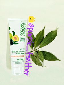 Organic Harvest 6-in-1 Brightening Face Wash
