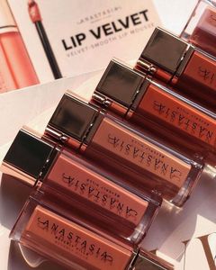 ANASTASIA LIP VELVET