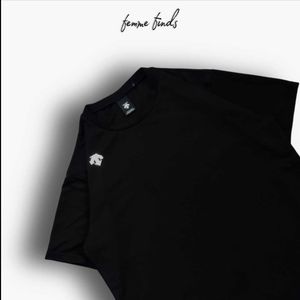 Decente Black T-Shirt