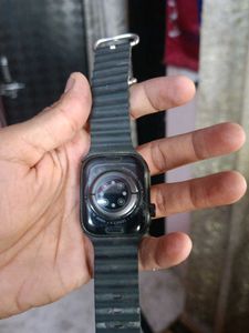 Smart Watch With Wireless Charger Cable