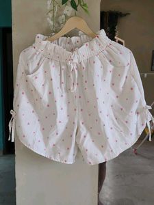2 Cute Shorts