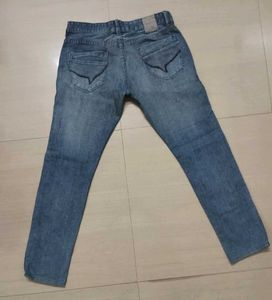 Stylish Blue Denim Jeans (good condition) 👍