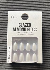 IMPORTED Fake Nails