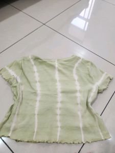 ONlY Crop Top