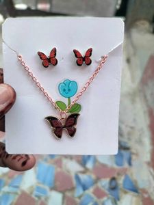 Butterfly Pendants And Earrings Set