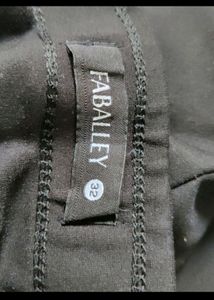 Brand New Fab Alley Side Buttoned Jeggings For Sal