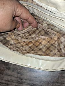 Hand bag 5.00⭐ Rating