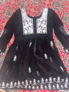 Elegant Black Embroidered short kurti 🤍