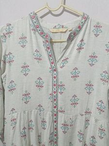 Awesome Anarkali Kurti.