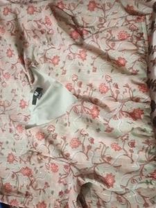 Women&#39;s Middhi