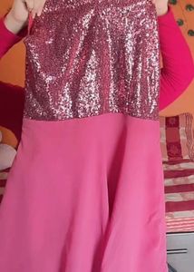 🌷🌙beautiful pink spearkly mini party wear dress�