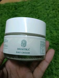 Dhartika Day Cream