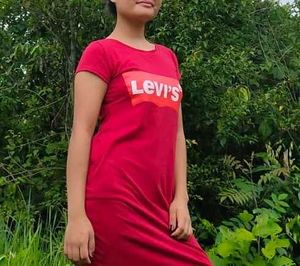 Levi&#39;s Red T-Shirt Dress