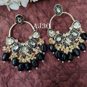 New earings with Tag