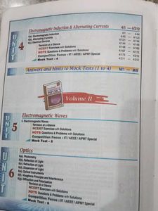 Pradeep&#39;s Fundamental Physics Class 12 Vol I