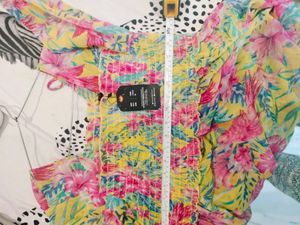 Floral Print Top With Tag
