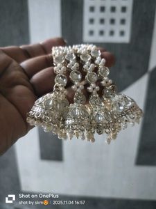 Elegant bangles set of 4