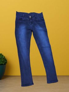 L@82 Size-30 Stylish Blue Jeans