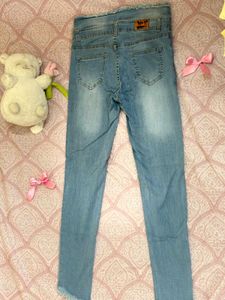 Light Blue High-Waisted Frayed Hem Skinny Je