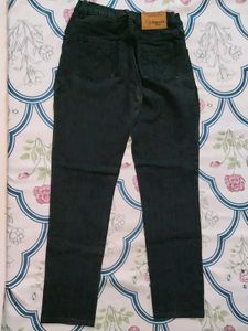 Black Skinny Jeans