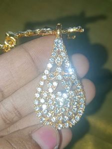 Gold With White Crystal Beautiful Jewellery Set