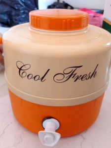 Insulated water jug