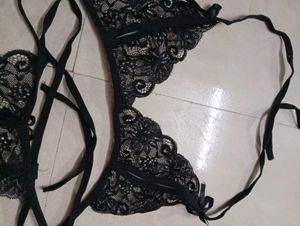 Sexy Cat Eye Lace Lingerie Set